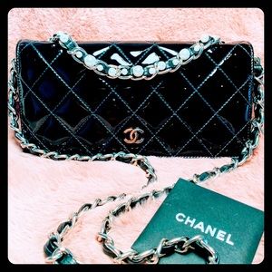 Auth Chanel 🖤